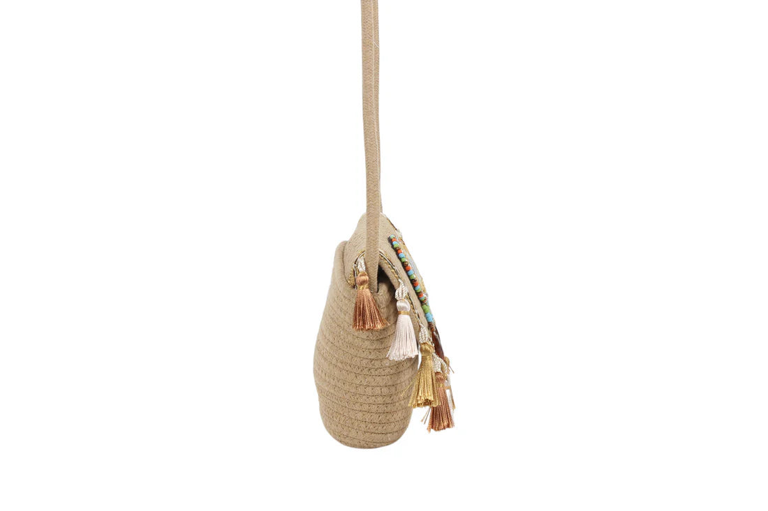 BOLSO BANDOLERA CON SOLAPA. REF: JJ033