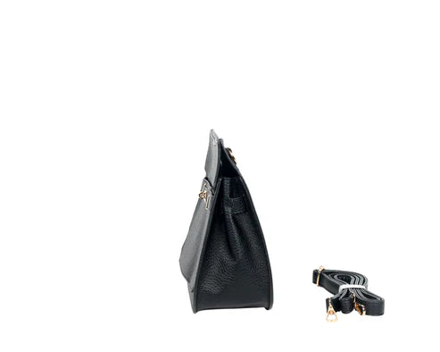 BOLSO BANDOLERA CON SOLAPA. REF: SS4152
